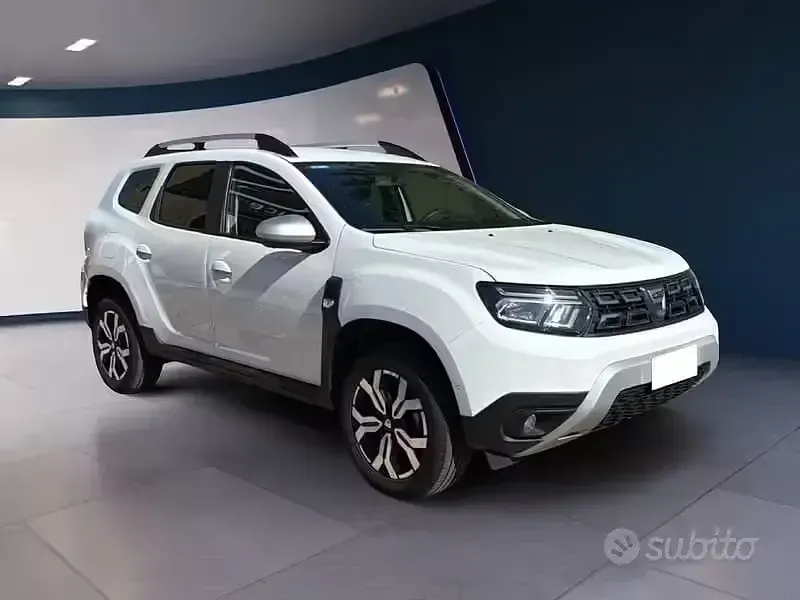 Usata Dacia Duster Prestige 101 CV (74 kW) 2022 Bianco SUV