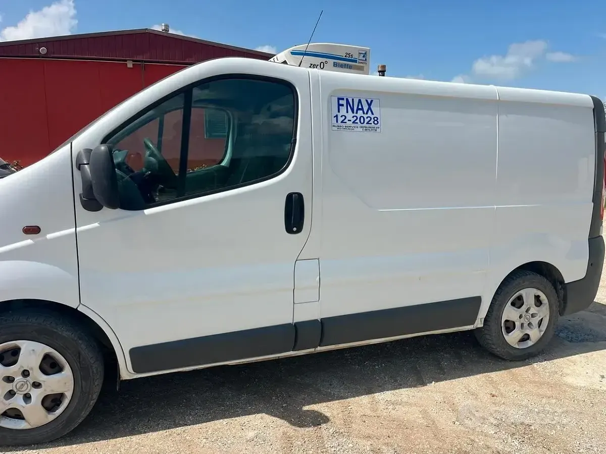 Usata Opel Vivaro 114 CV (83 kW) 2014 Bianco Monovolume