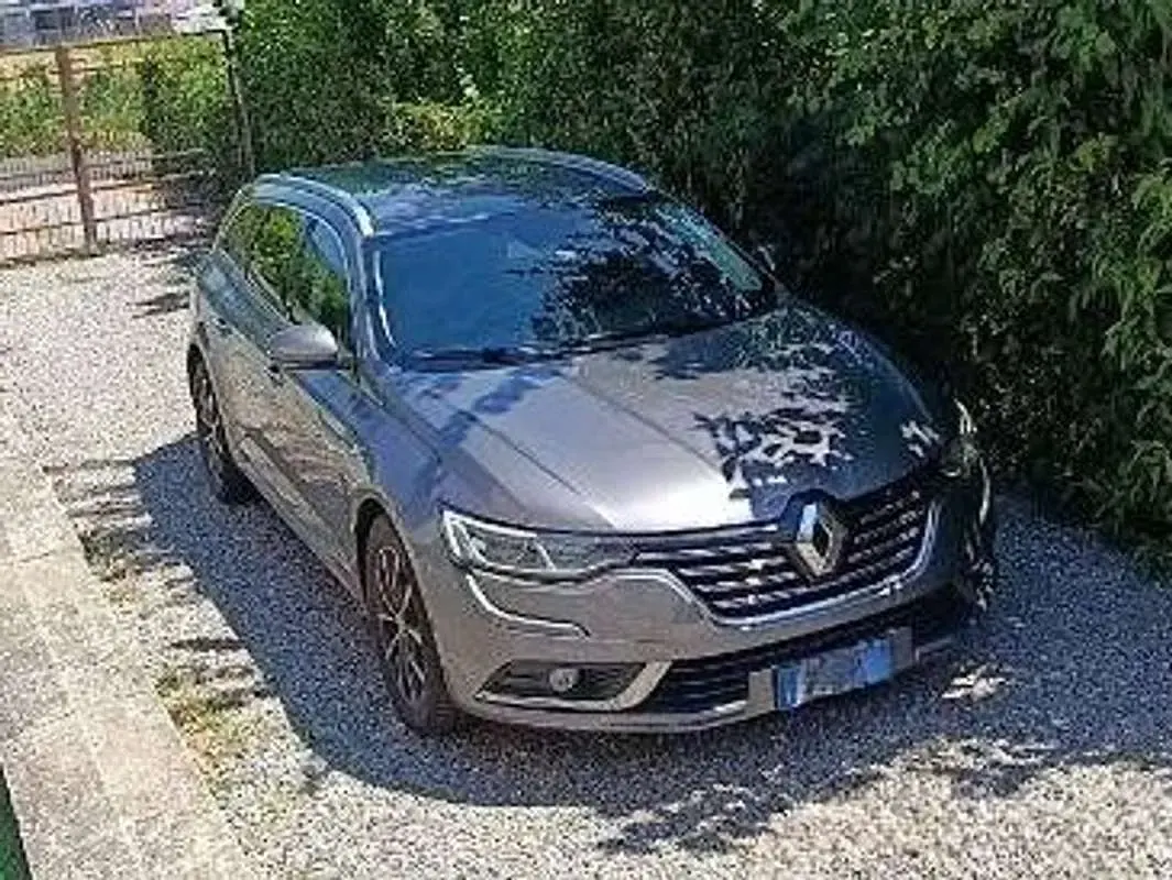 Usata Renault Talisman Zen 110 CV (80 kW) 2018 Grigio Station wagon