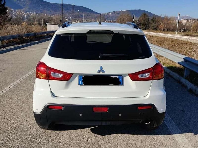 Usata Mitsubishi ASX Intense 150 CV (110 kW) 2011 Bianco SUV