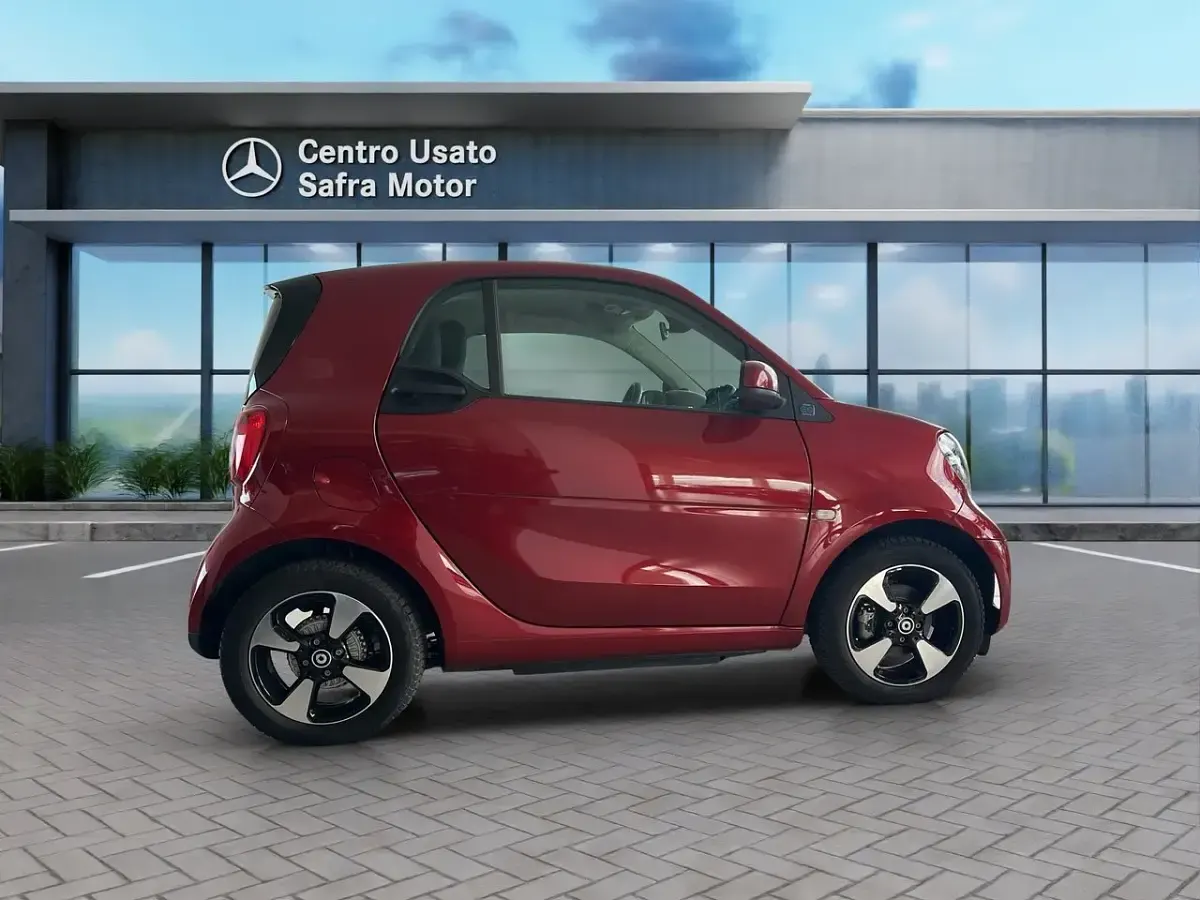 Usata Smart ForTwo Electric Drive Passion 41 kW (56 CV) 2021 Bodypanels in carmine red (metallic) Coupé