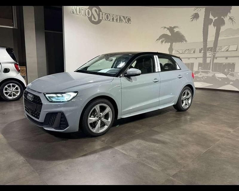 Nuova Audi A1 S-Line 116 CV (85 kW) 2026 Grigio SUV