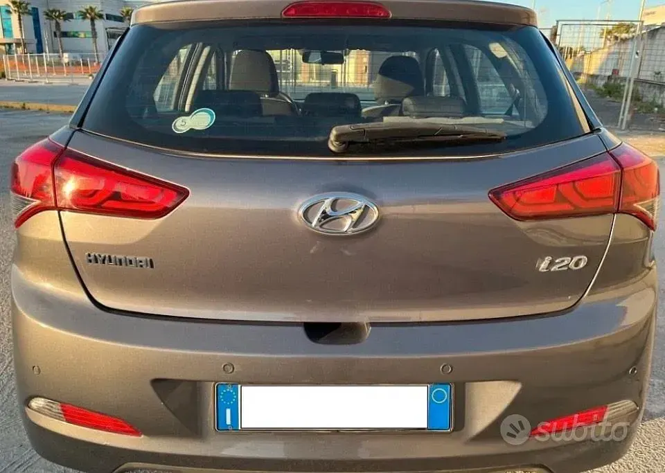 Usata Hyundai i20 75 CV (55 kW) 2017 Utilitaria