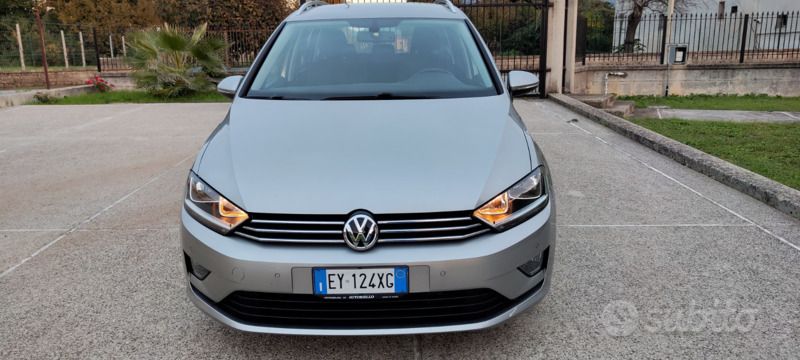 Usata VW Golf Sportsvan 115 CV (84 kW) 2016 Grigio Monovolume