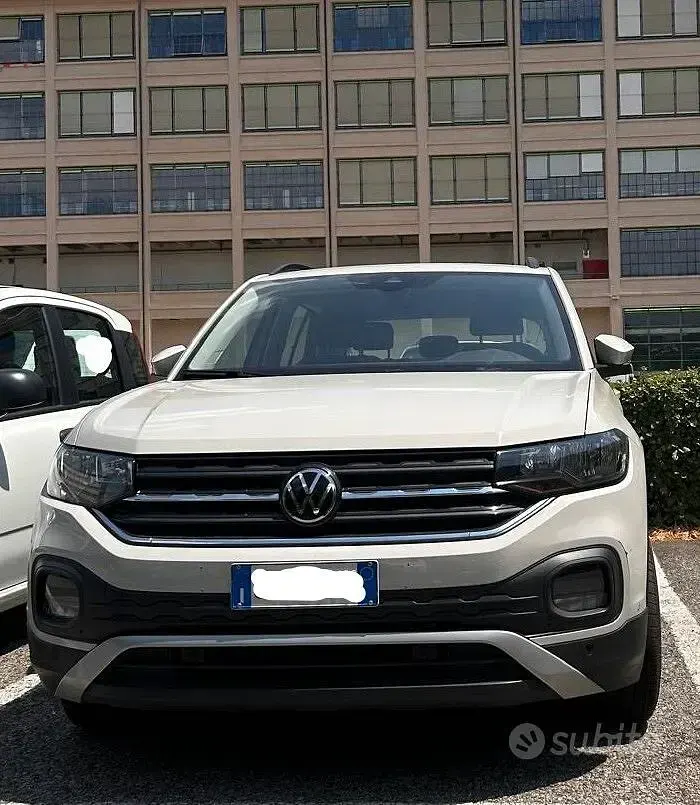 Usata VW T-Cross Style 110 CV (80 kW) 2023 Beige SUV