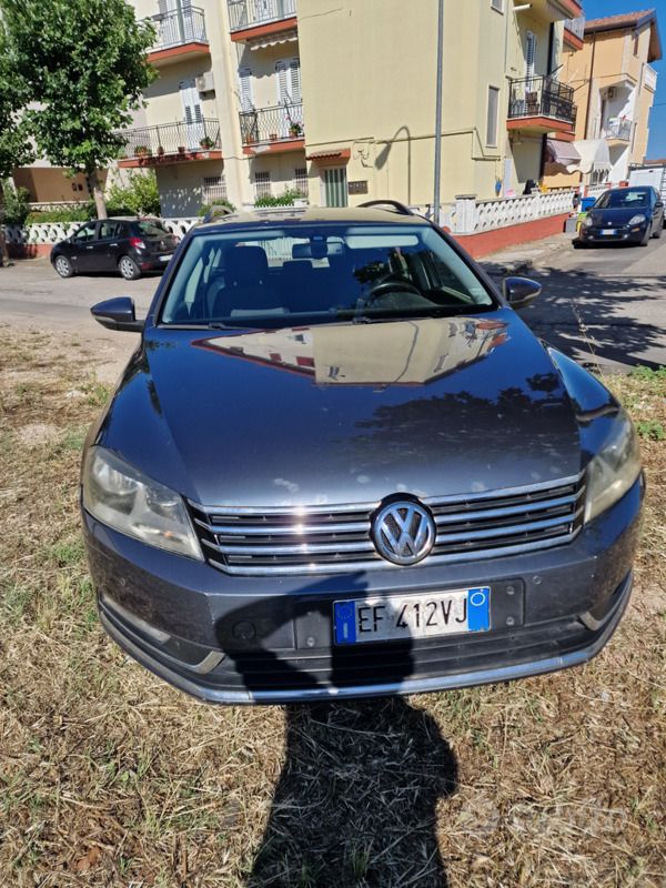 Usata VW Passat 150 CV (110 kW) 2011 Grigio Station wagon