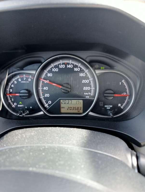 Usata Toyota Yaris 69 CV (50 kW) 2015 Bianco Berlina