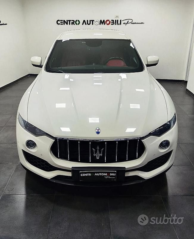 Usata Maserati Levante 275 CV (202 kW) 2017 Bianco SUV