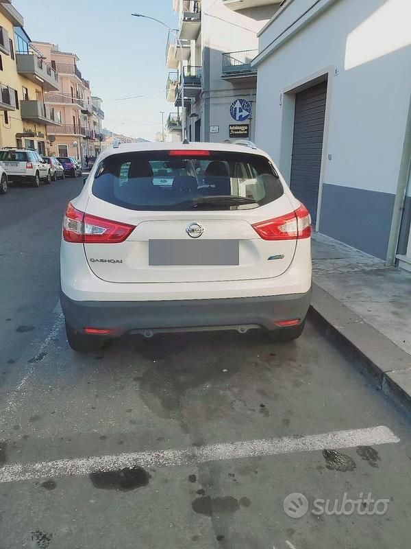 Usata Nissan Qashqai 130 CV (95 kW) 2014 Bianco SUV