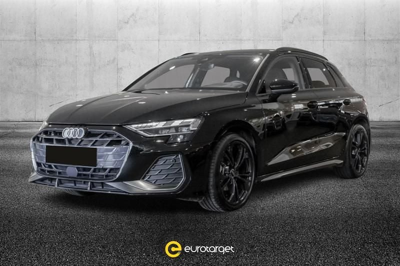 Usata Audi A3 e-tron S-Line 150 CV (110 kW) 2024 Nero metallizzato Utilitaria