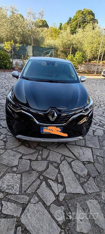 Nero Usata 2023 Renault Captur Techno SUV | 18.500 € (Buon prezzo) - Immagine 1/4