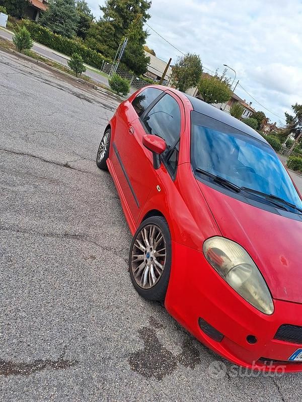 Usata Fiat Grande Punto 130 CV (95 kW) 2006 Utilitaria