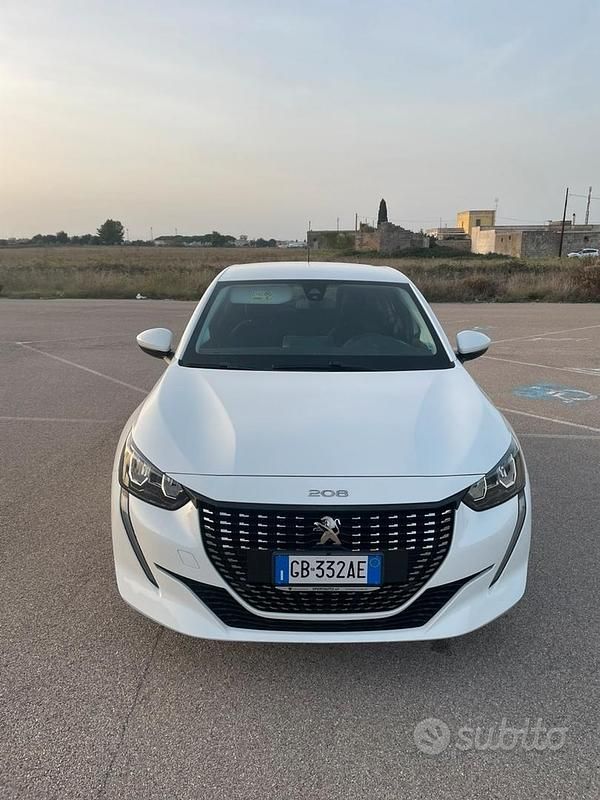 Usata Peugeot 208 Active 75 CV (55 kW) 2020 Utilitaria