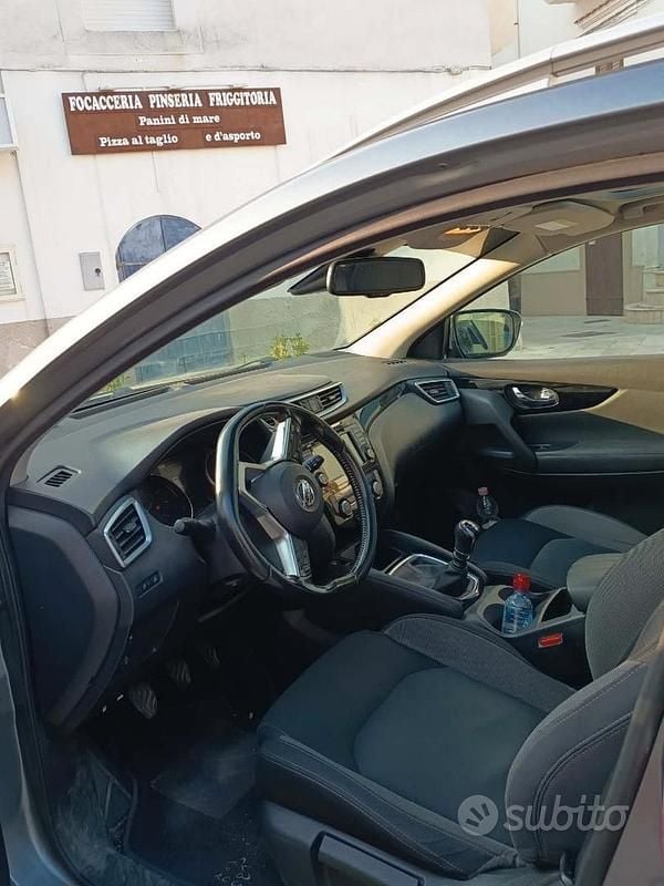 Gebraucht Nissan Qashqai 140 PS (102 kW) 2020 Grau SUV