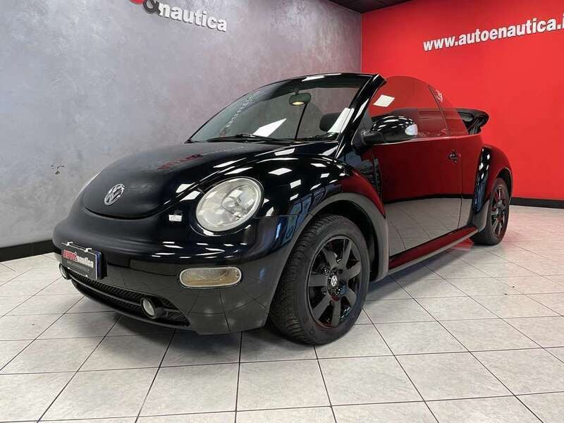 Usata VW New Beetle Cabriolet 101 CV (74 kW) 2005 Nero Cabrio