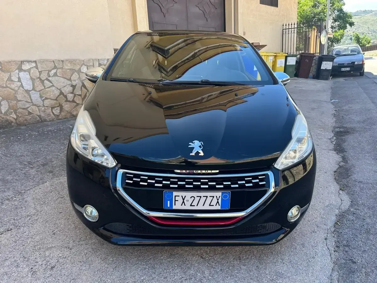 Usata Peugeot 208 GTi 200 CV (147 kW) 2015 Nero Utilitaria