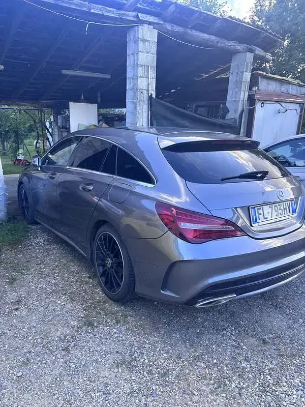 Gebraucht Mercedes CLA220 Shooting Brake Business 177 PS (130 kW) 2017 Kombi