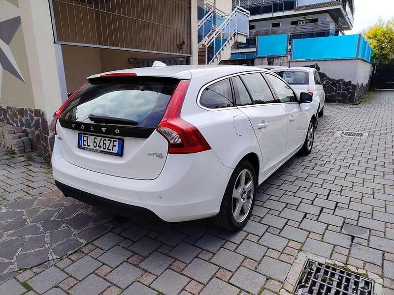 Usata Volvo V60 Ocean Race 114 CV (83 kW) 2012 Bianco Station wagon