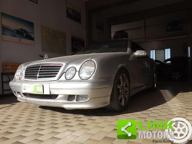 Usata Mercedes CLK200 Elegance 163 CV (119 kW) 2002 Argento Cabrio
