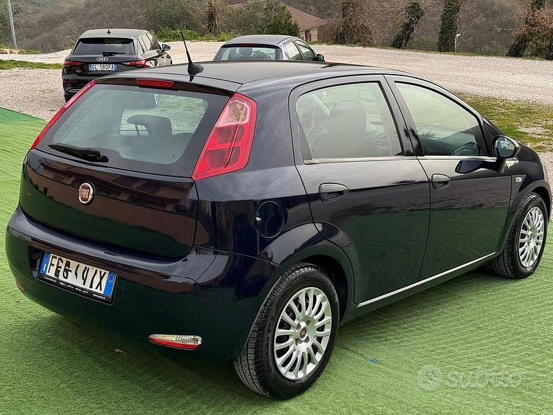 Usata Fiat Punto Street 95 CV (69 kW) 2018 Blu Utilitaria