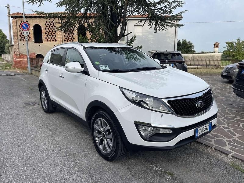 Bianco Usata 2015 Kia Sportage Active SUV | 9500 € (Ottimo prezzo) - Immagine 1/4