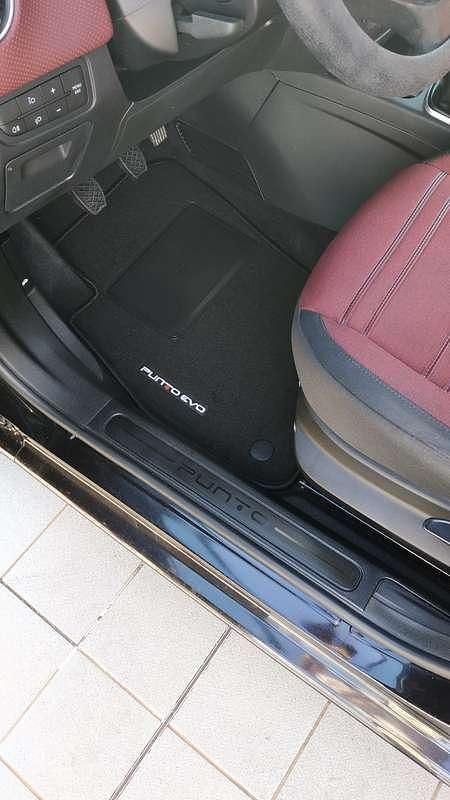 Usata Fiat Punto Evo Emotion 90 CV (66 kW) 2009 Nero Utilitaria