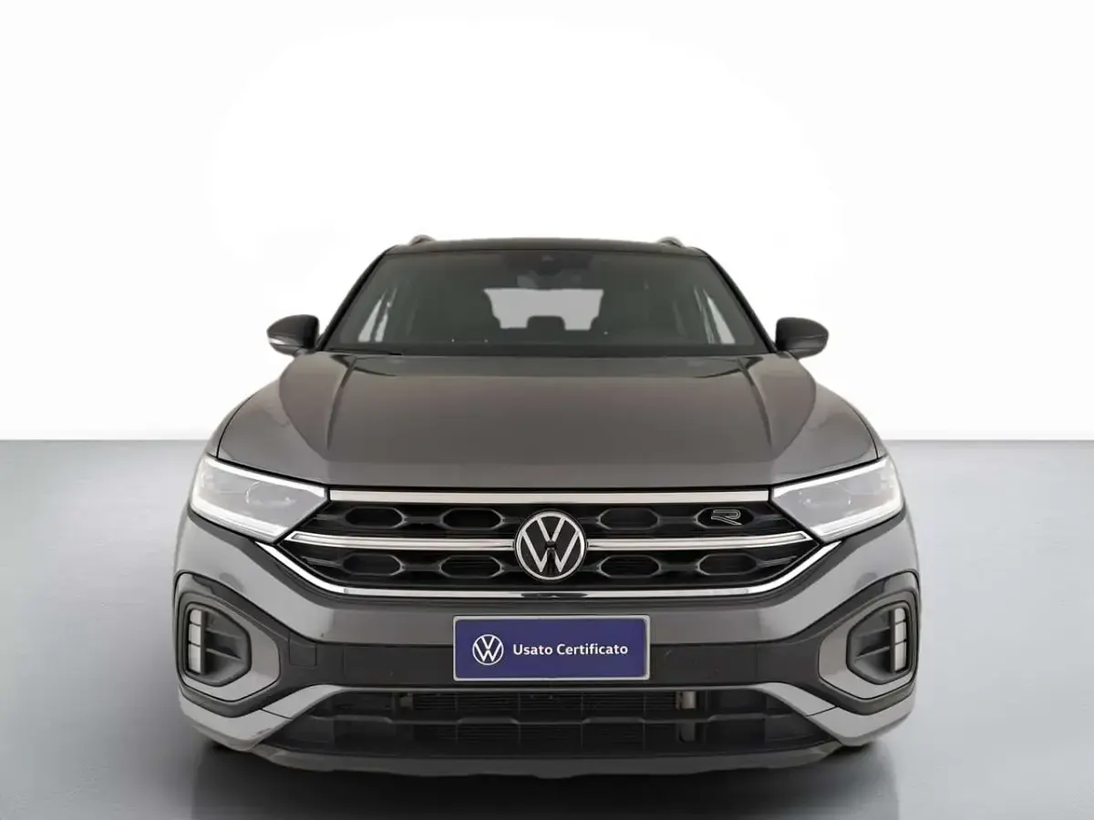 Usata VW T-Roc R-line 150 CV (110 kW) 2023 Indium grey metallizzato nero SUV