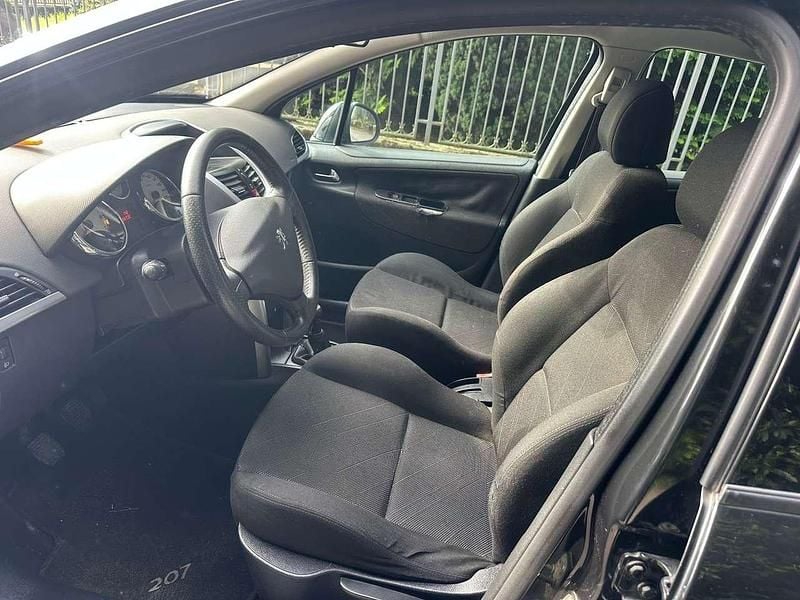 Usata Peugeot 207 88 CV (64 kW) 2007 Nero Berlina