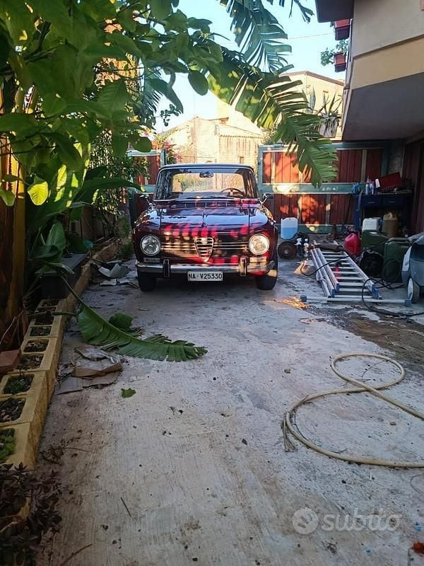 Usata 1970 Alfa Romeo Giulia Tre volumi | 14.900 € - Immagine 1/4