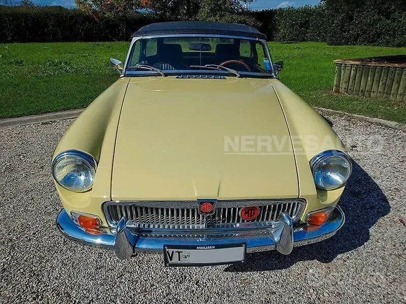 Usata MG B 94 CV (69 kW) 1970 Giallo Cabrio