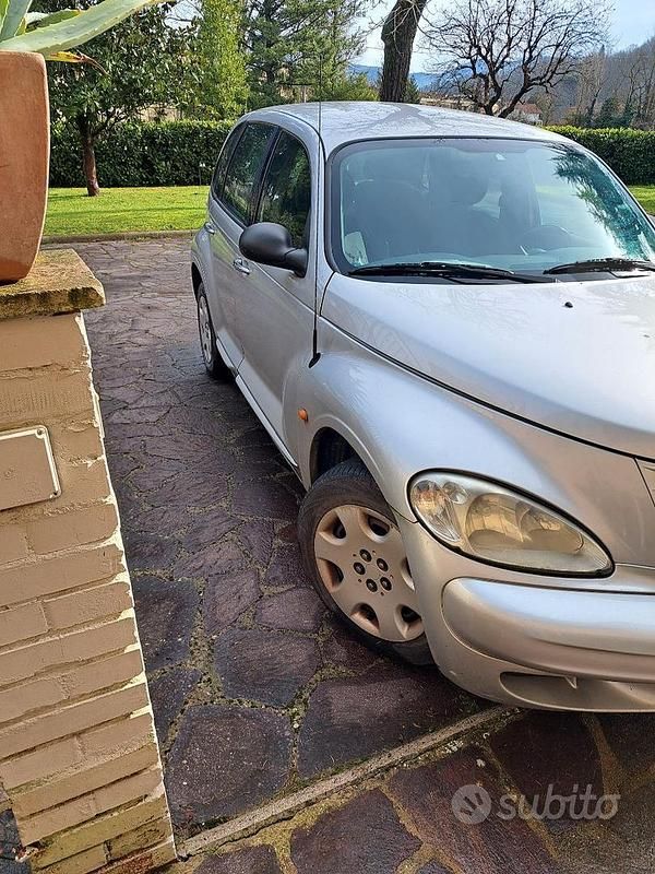 Usata Chrysler PT Cruiser 116 CV (85 kW) 2003 Grigio Berlina