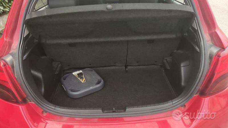 Usata Toyota Yaris Cool 2015 Rosso Utilitaria