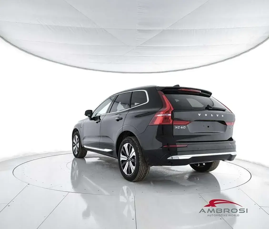 Nuova Volvo XC60 Core 349 CV (256 kW) 2025 Nero SUV