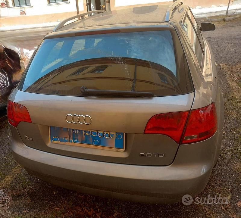 Begagnad Audi A4 S-Line 143 HK (105 kW) 2006 Grå Kombi