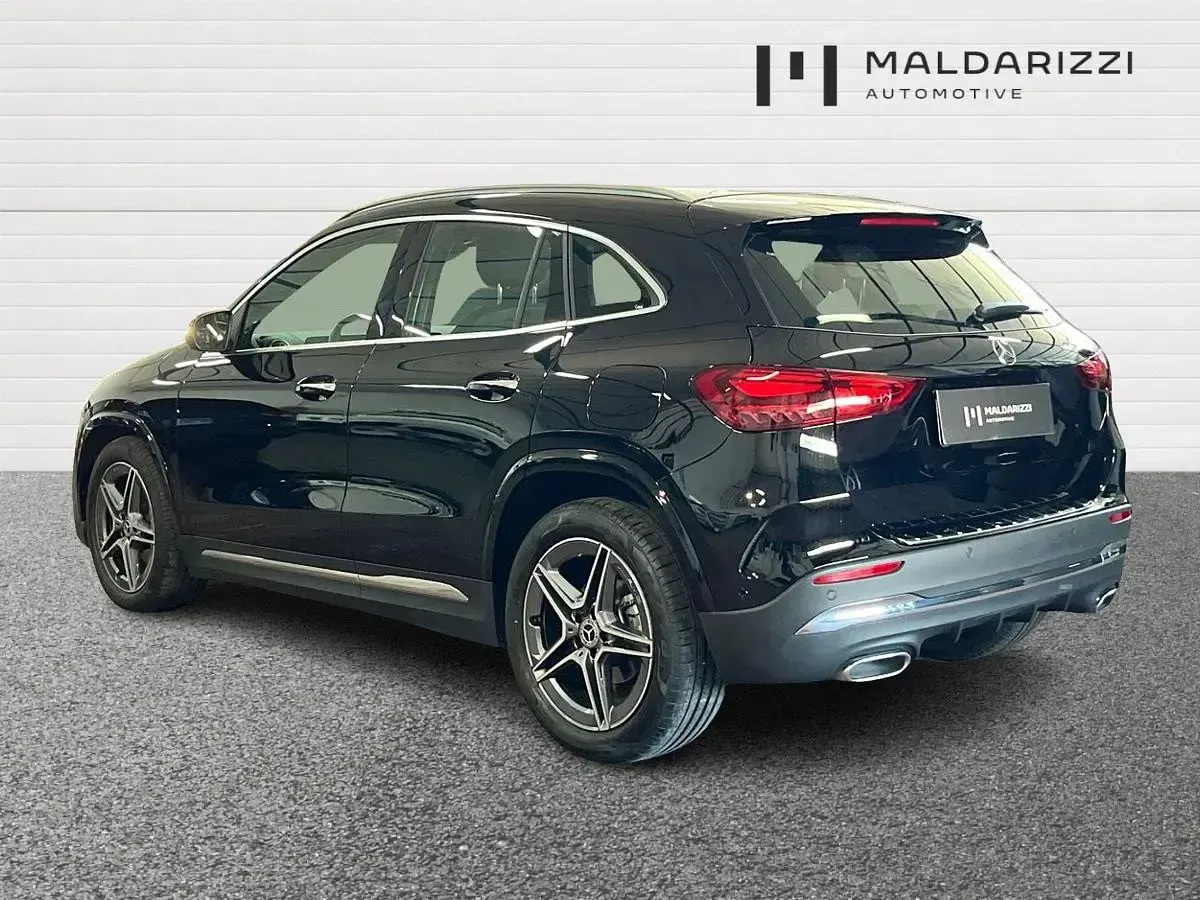 Usata Mercedes GLA200 Advanced Plus 150 CV (110 kW) 2023 Nero SUV