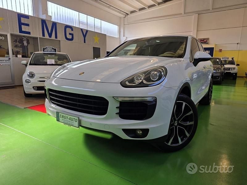 Usata Porsche Cayenne 250 CV (183 kW) 2016 Bianco SUV