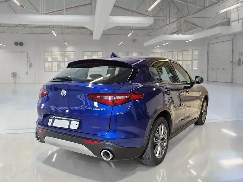 Usata Alfa Romeo Stelvio Business 190 CV (139 kW) 2021 Blu SUV