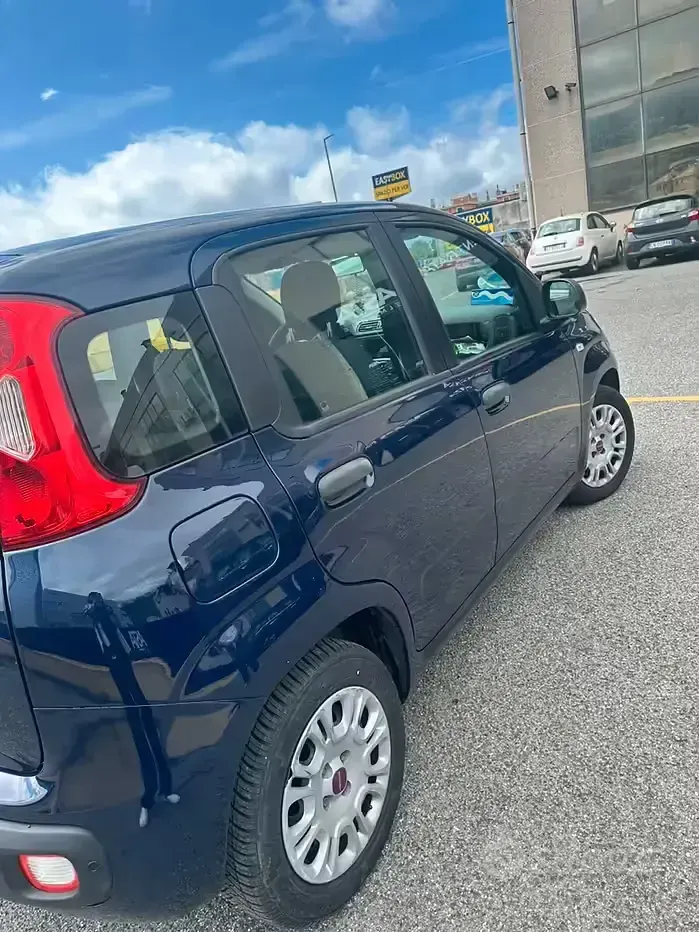 Usata Fiat Panda 69 CV (50 kW) 2019 Blu Utilitaria
