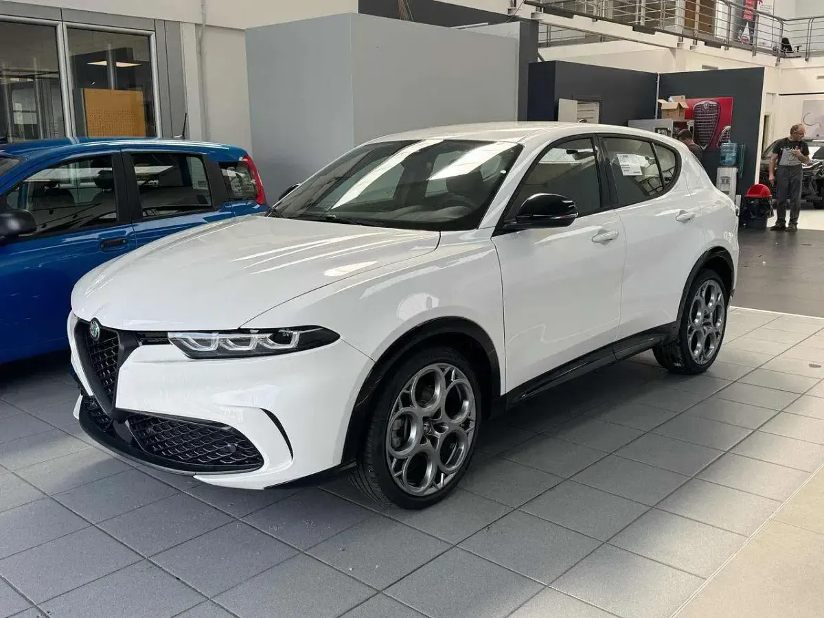 Nuova Alfa Romeo Tonale Sprint 160 CV (117 kW) 2026 Bianco SUV