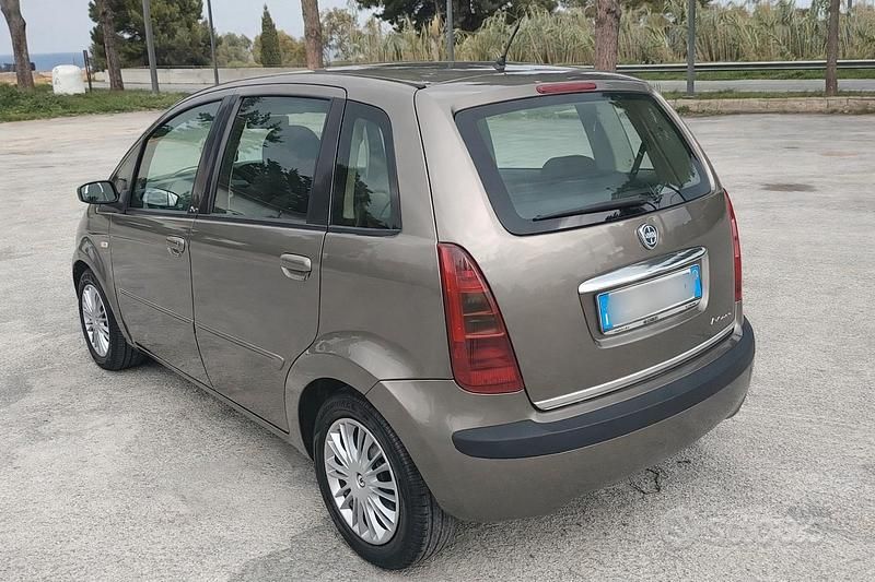 Usata Lancia Musa 2005 Marrone Monovolume