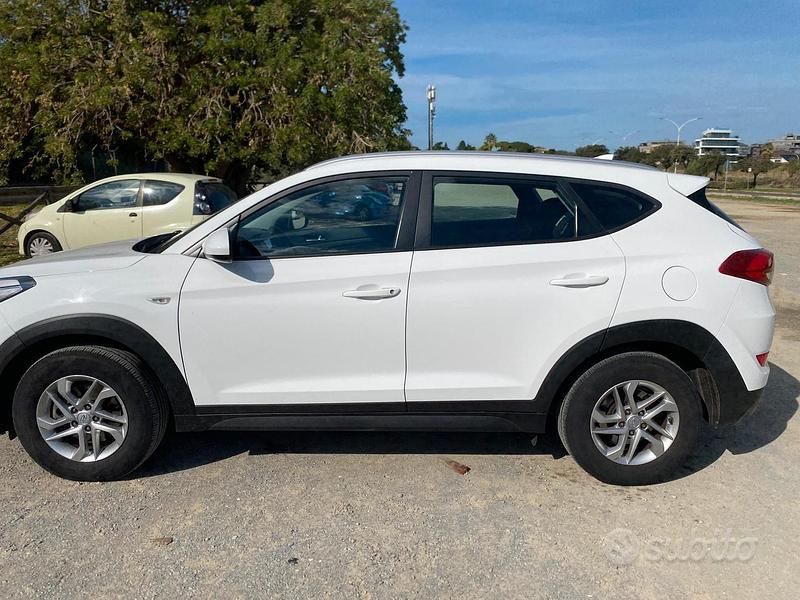 Usata Hyundai Tucson 116 CV (85 kW) 2017 Bianco SUV