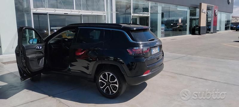 Usata Jeep Compass 130 CV (95 kW) 2021 Nero SUV