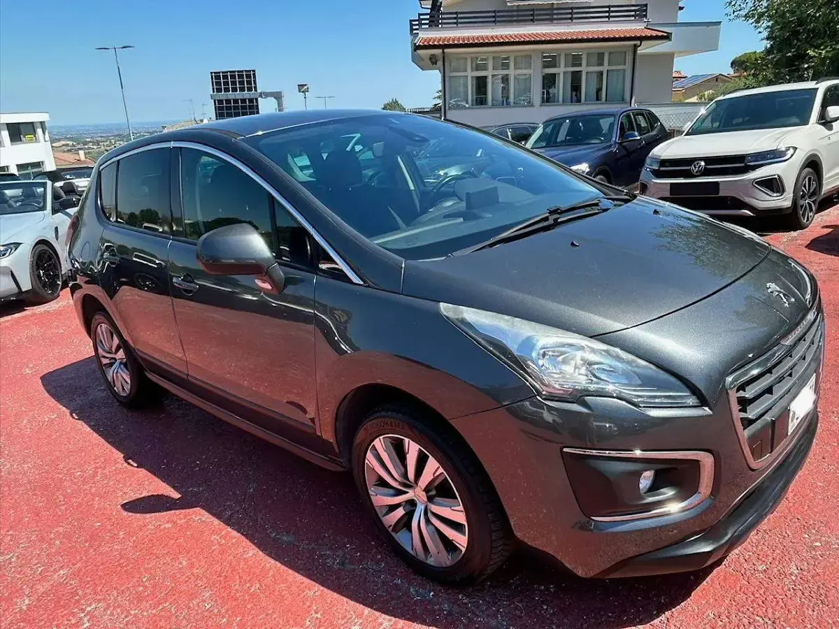 Usata Peugeot 3008 Allure 120 CV (88 kW) 2016 Grigio Monovolume