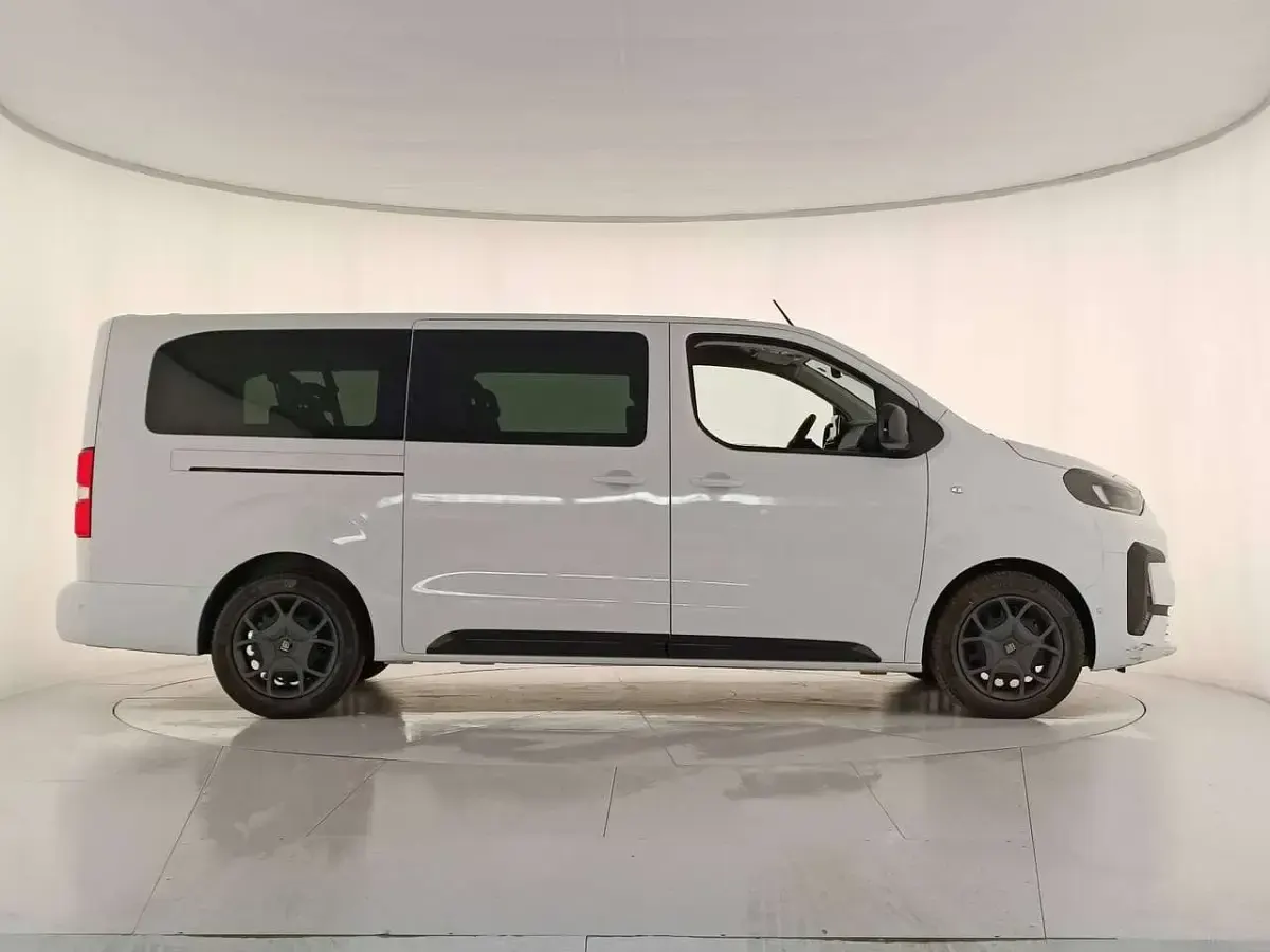 Usata Fiat Ulysse 130 kW (177 CV) 2025 Bianco Monovolume