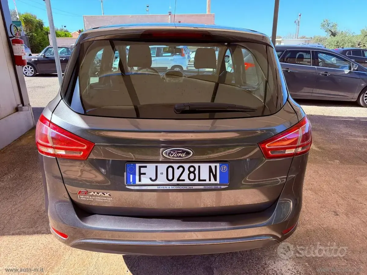 Usata Ford B-MAX Titanium 90 CV (66 kW) 2017 Monovolume