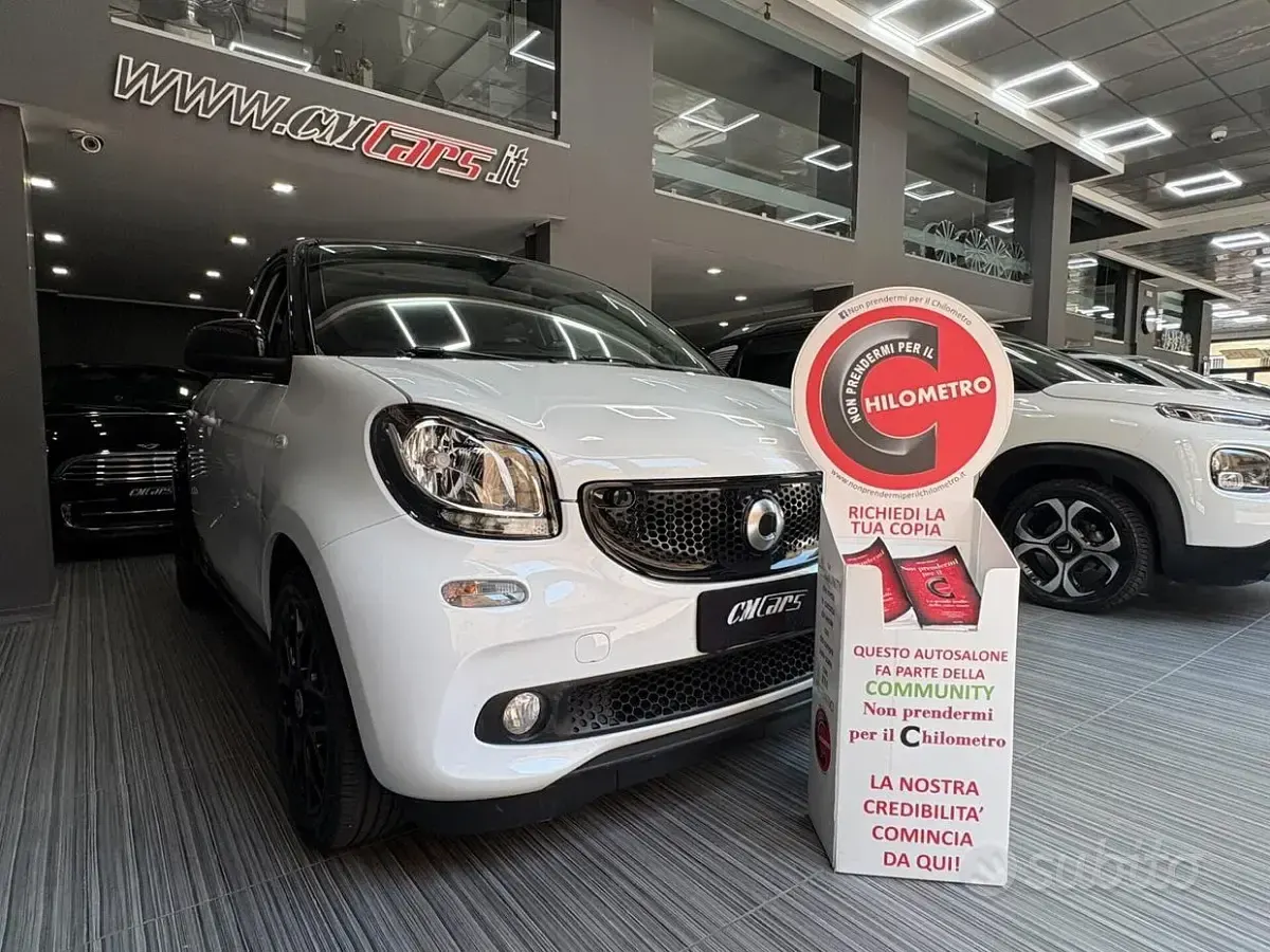 Usata Smart ForFour Passion 71 CV (52 kW) 2017 Bianco Utilitaria