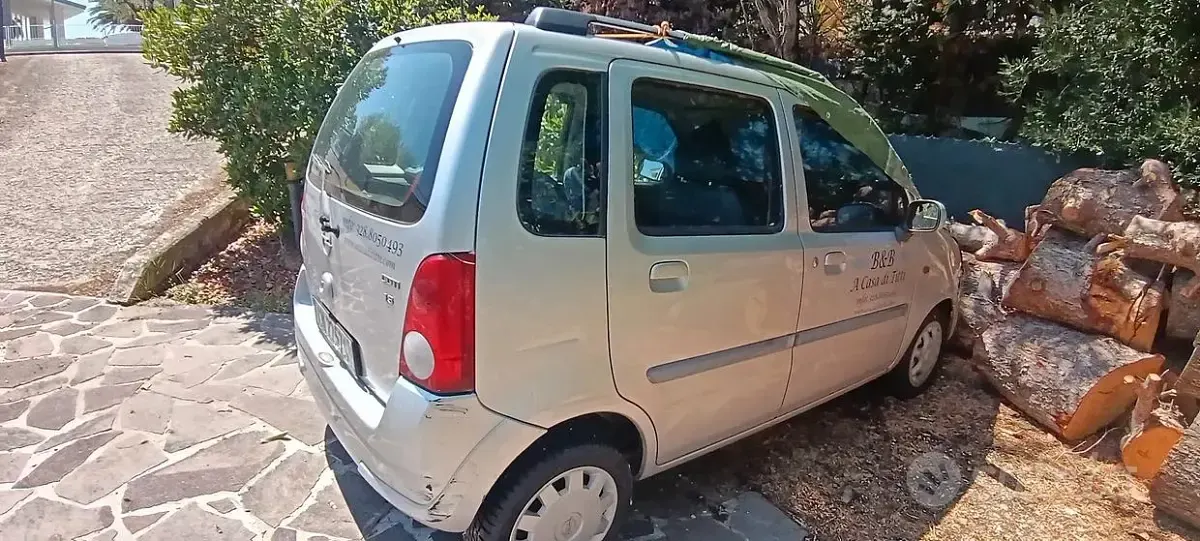 Usata Opel Agila 69 CV (50 kW) 2004 Grigio Monovolume