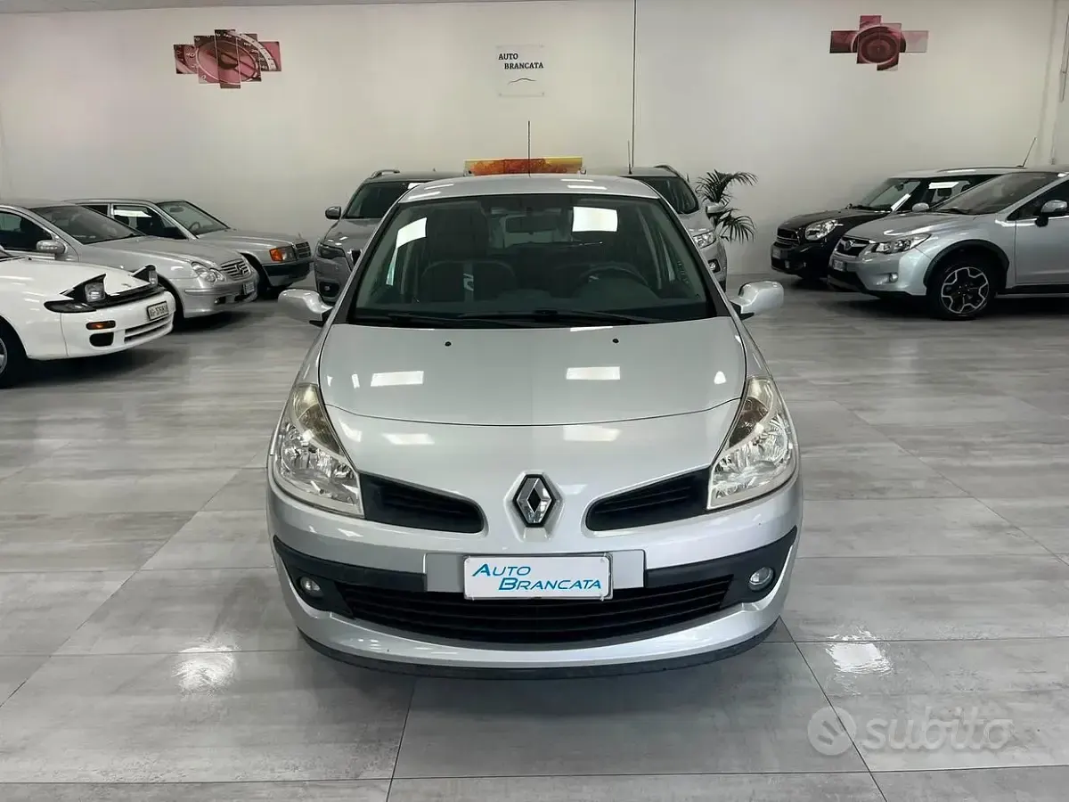 Usata Renault Clio II Rip Curl 75 CV (55 kW) 2008 Grigio Berlina