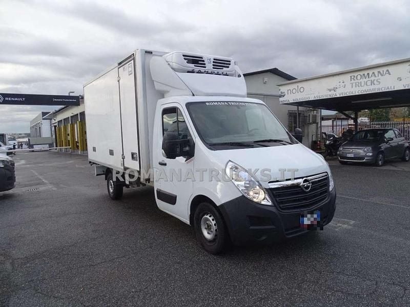 Usata Opel Movano 131 CV (96 kW) 2017 Bianco pastello Monovolume
