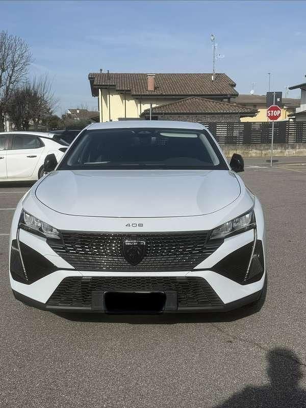 Usata Peugeot 408 Allure 136 CV (100 kW) 2024 SUV